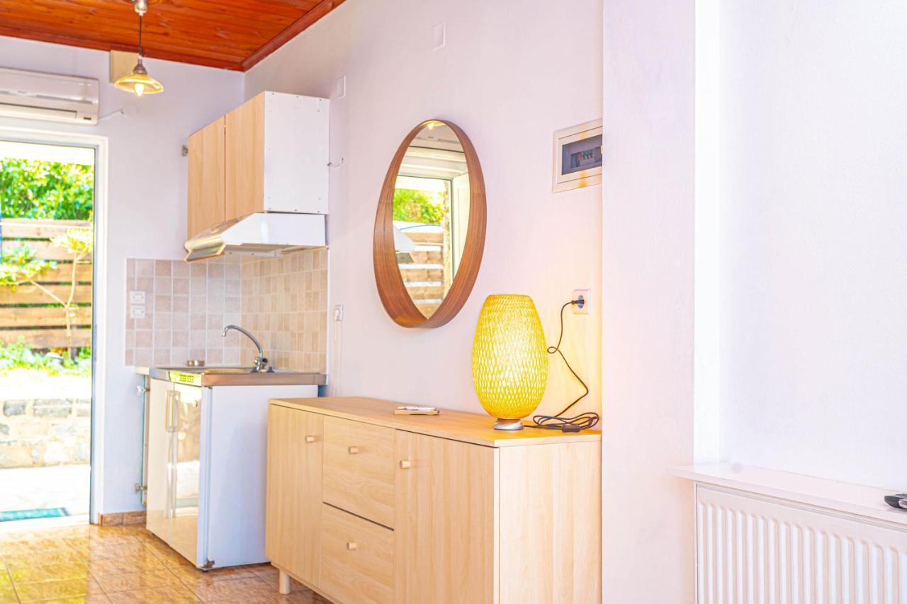 The Life Suites Limniónas Екстериор снимка