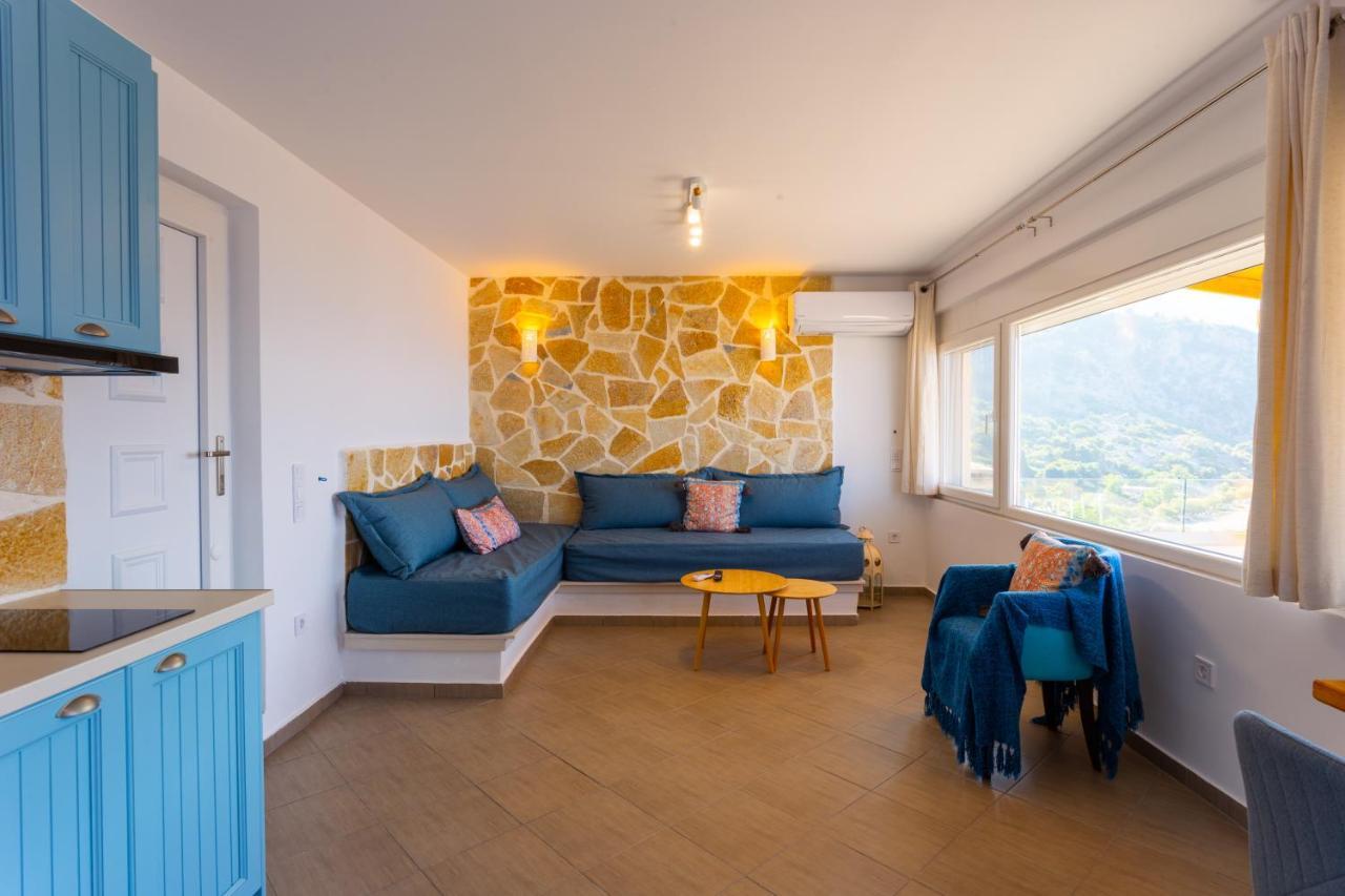 The Life Suites Limniónas Екстериор снимка