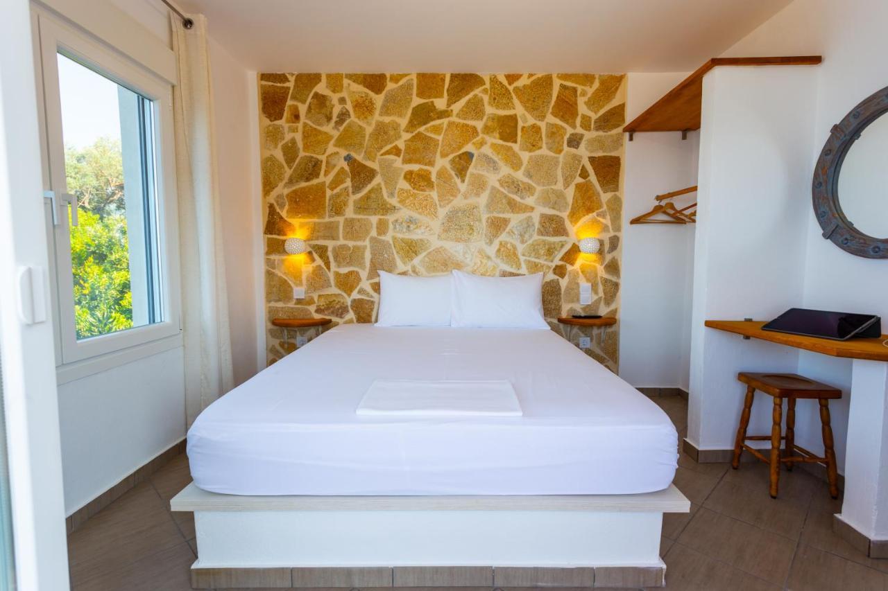 The Life Suites Limniónas Екстериор снимка
