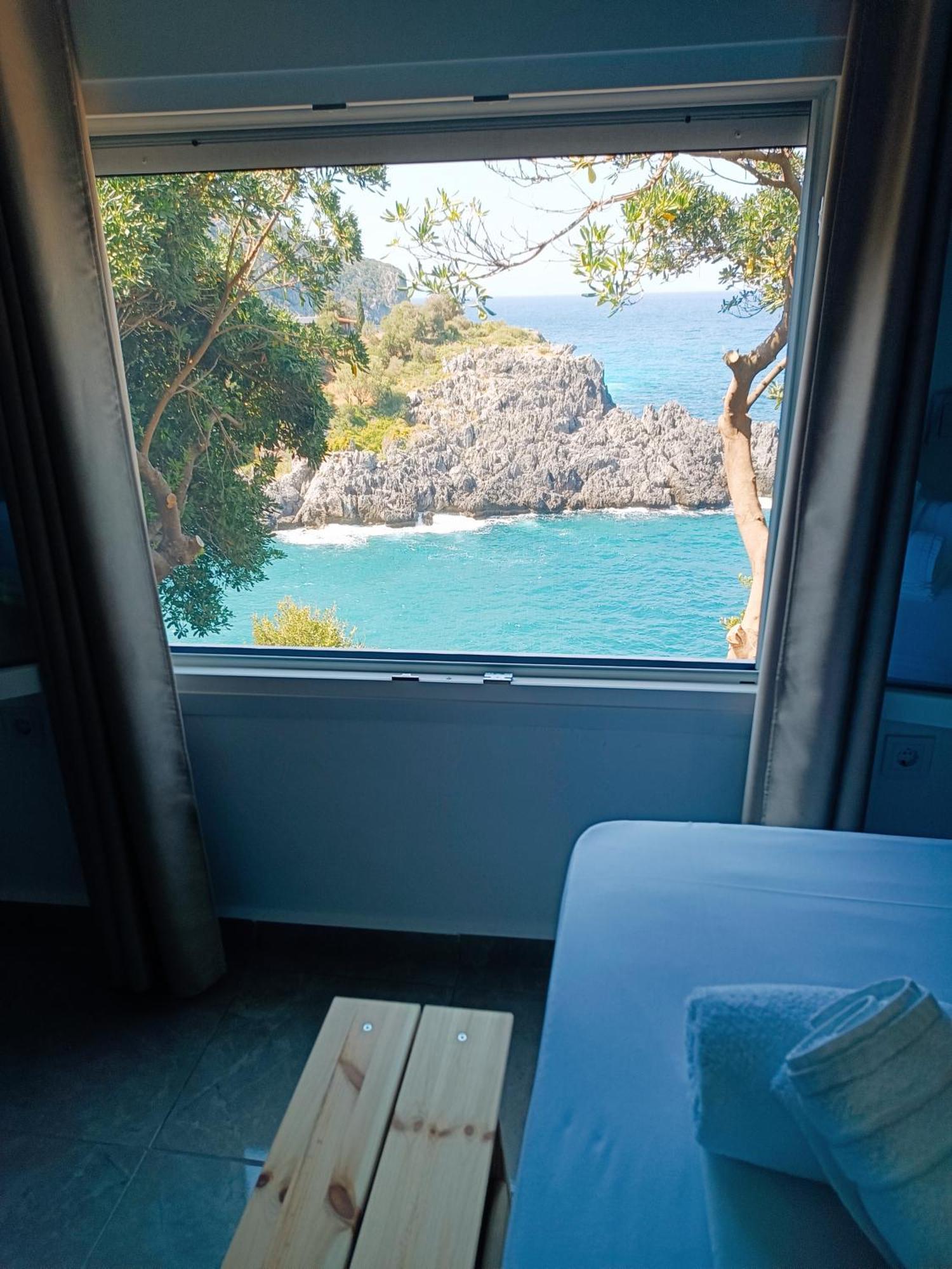 The Life Suites Limniónas Екстериор снимка